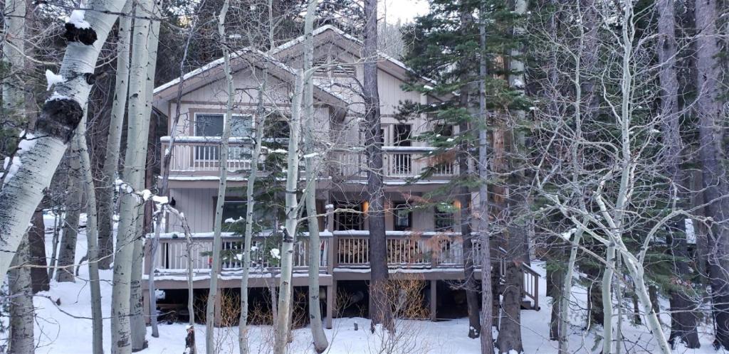 June Lake House | Birch Creek #8 - 2BR/1.5BA