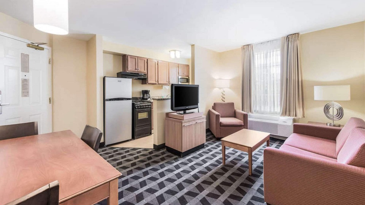 Blue Ash Condo | Birch Hill Suites Extended Stay - Blue Ash