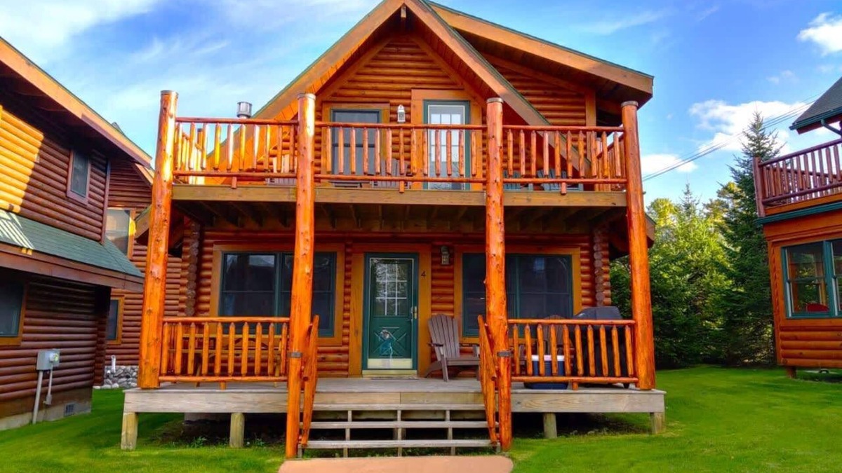Cheboygan Cabin | Birch Lodge #4 Summar
