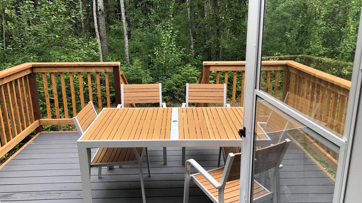 Victoria Beach Cabin | Birchforest Bungalow