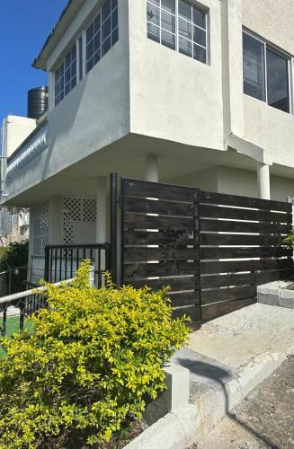 Snow Hill Apartment | Bird Bliss Burlington Portland
