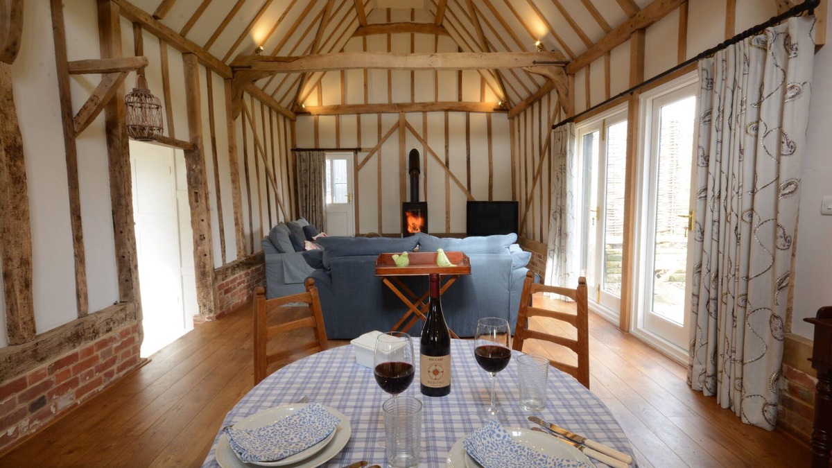 Martlesham Heath Cottage | Bird Cottage, Burgh