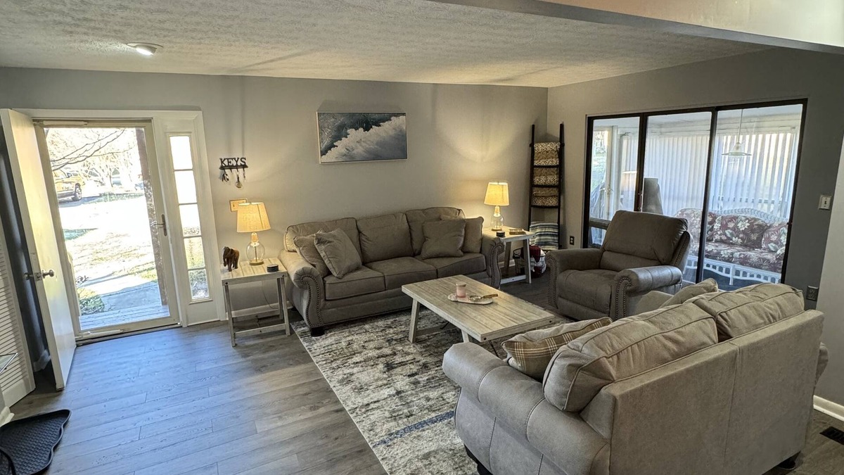 Bronston Condo | Bird House on 7th FairwaynnUpdated Lake Cumberland Condo - Woodson Bend Resort