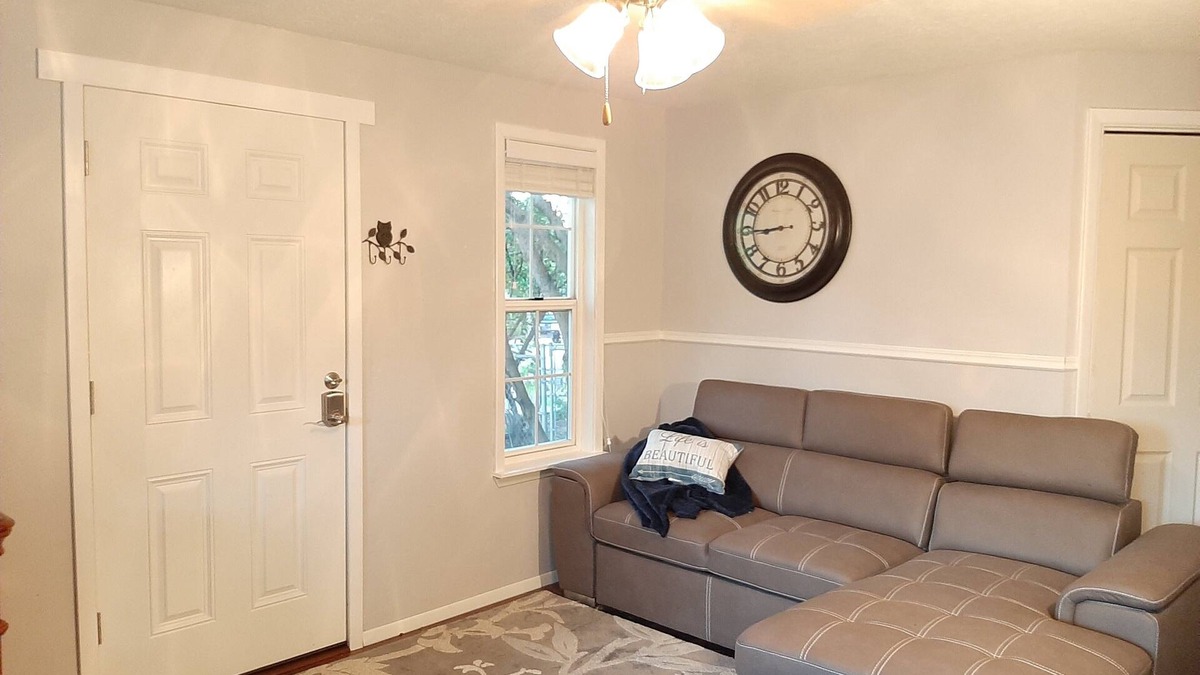 West Valley Apartment | Birdhouse Apartment