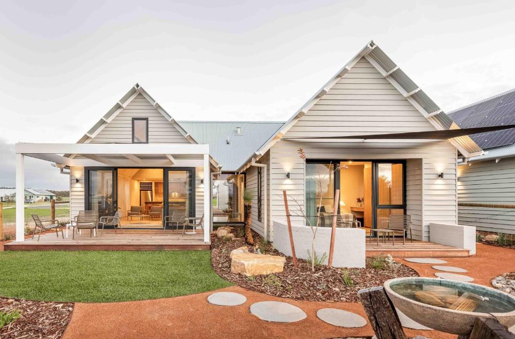 Witchcliffe House | Birdnest Parrot