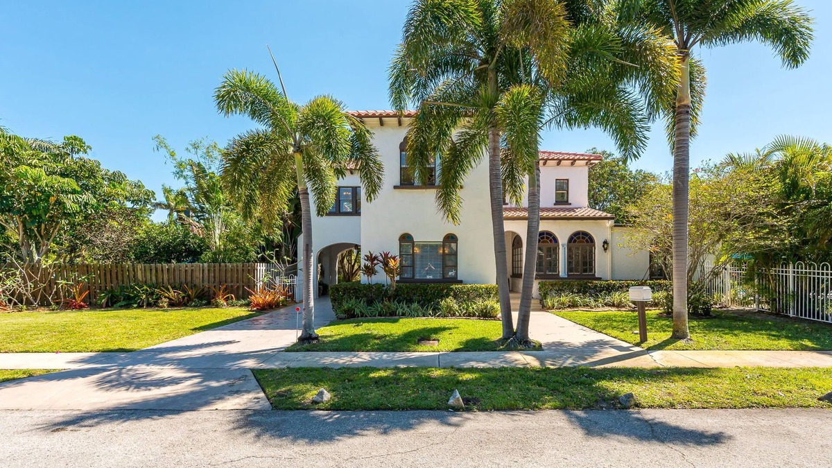 South Palm Park Neighborhood Association House | Birds of Paradise Historic 1900's Spanish Estate!