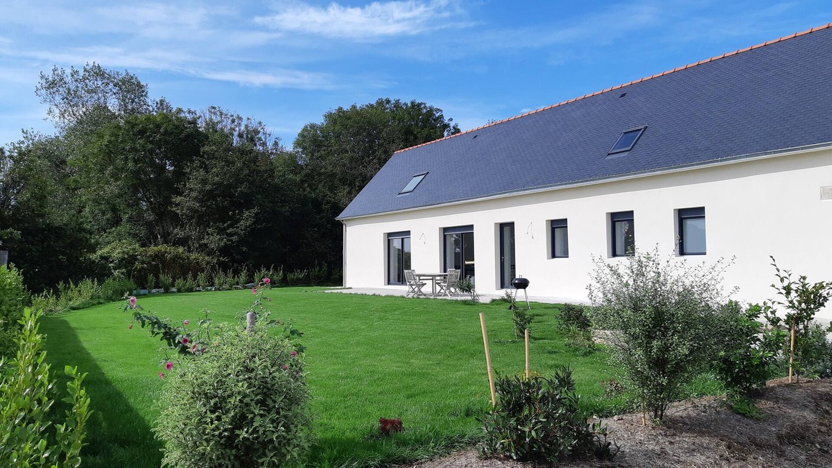 Guiler-sur-Goyen House | Birdsong