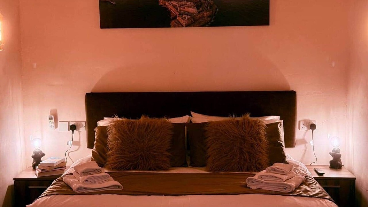 Madliena House | Birgu Square Charm-King Bed 180c