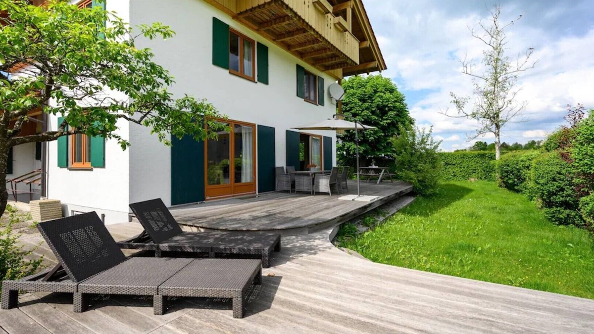 Horn Apartment | Birkeneck 3 (ground floor), castle view dream holiday apartment