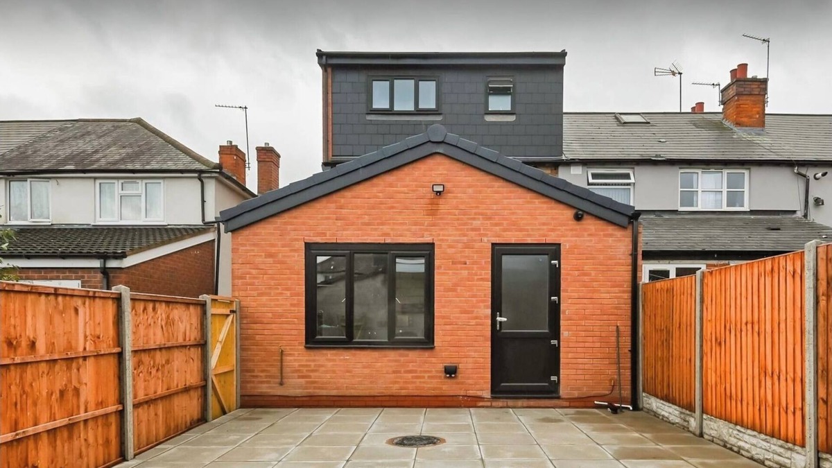 Birmingham House | Birmingham City Modern Central Double Rooms With En-suites
