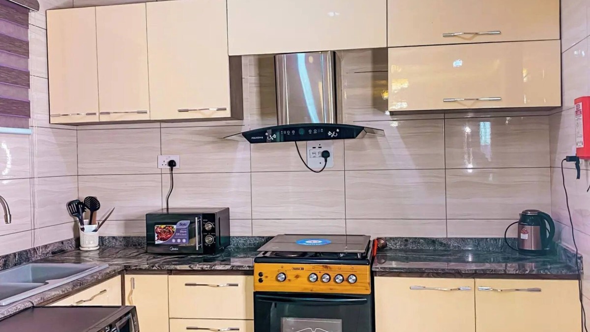 Biogbolo Apartment | Bishop's Apartments and Suites