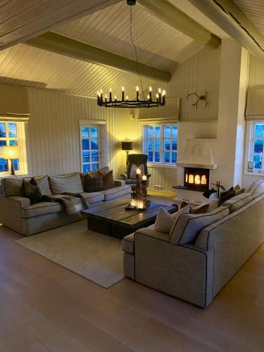 Rauland House | Bjarnebu - 4 bedroom cabin in Rauland