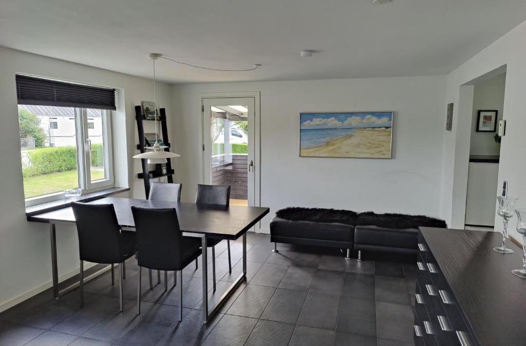 Hjørring Villa | Bjergby Guesthouse