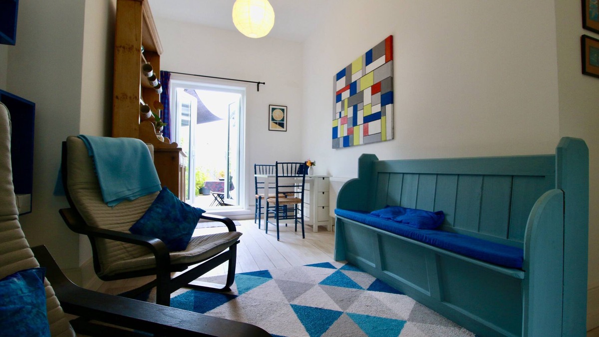 Seaford Apartment | Blachington Cottage, "Stunning and Central"