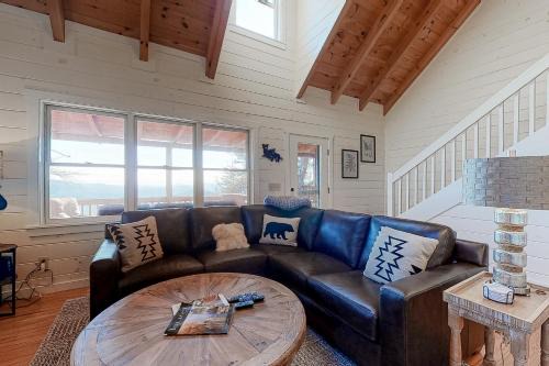 Clayton House | Black Bear Cabin