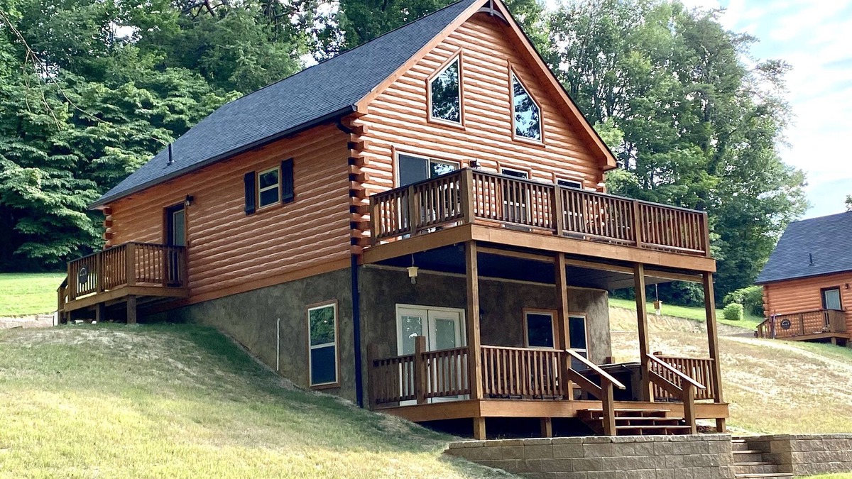 Townsend Cabin | Black Bear Retreat 2Bed 2Bath Cabin Near Bike Trail