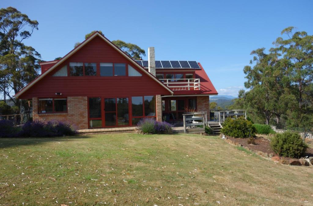 Central Coast Council House | Black Bluff View Retreat