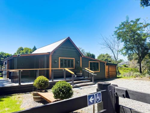 Havelock North House | Black Cottage Boutique Acommodation