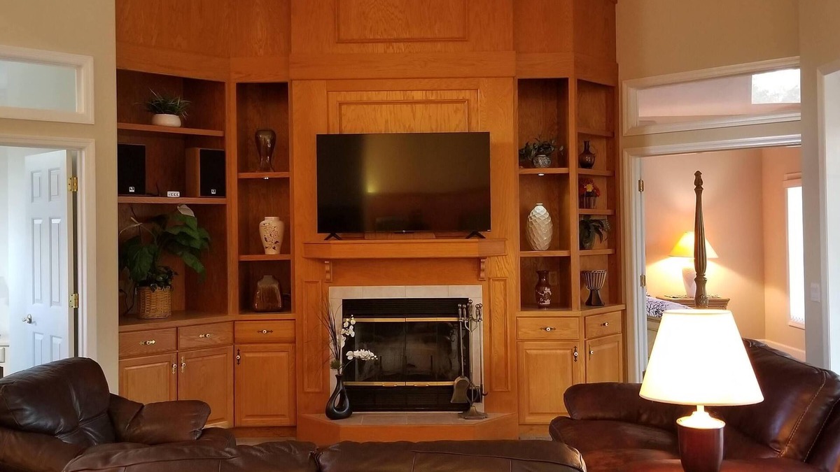Black Diamond House | Black Diamond Beauty with Concierge Service