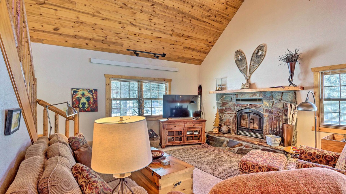 Lead Cabin | Black Hills Cabin ~ 2 Mi to Terry Peak!