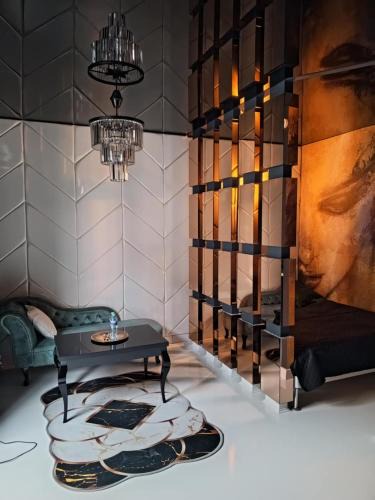 Radom Apartment | Black House A
