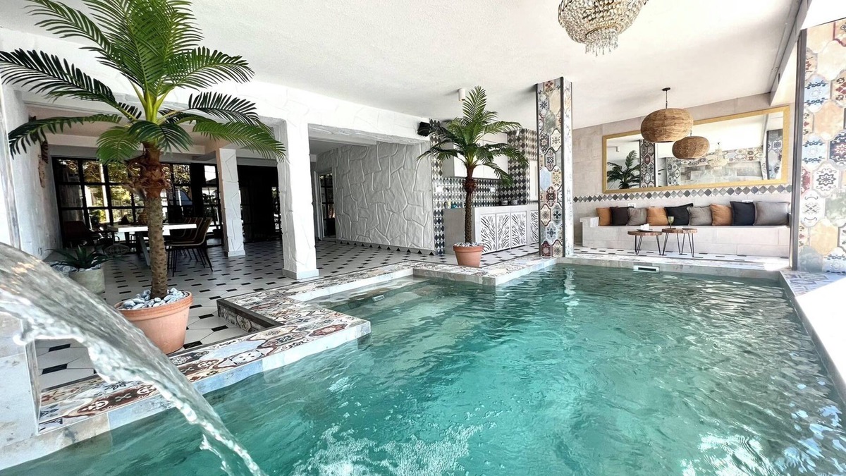 Cukarica Villa | Black house Sava river