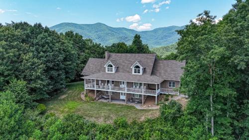 Black Mountain House | Black Mountain Overlook