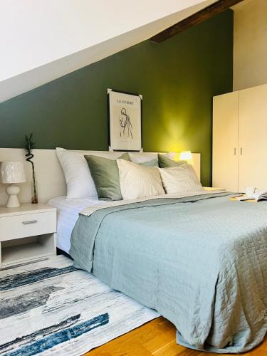 Vysehrad Apartment | Black Pearl by Vysehrad Castle