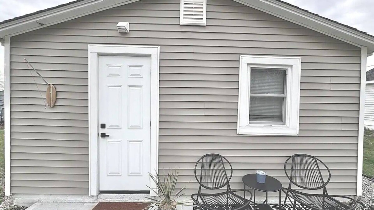 Niantic Apartment | Black Point Bungalow Near Downtown Niantic