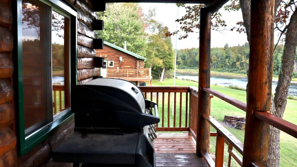 Red Bank Cabin | Black Rapids - Atlantic Lodge