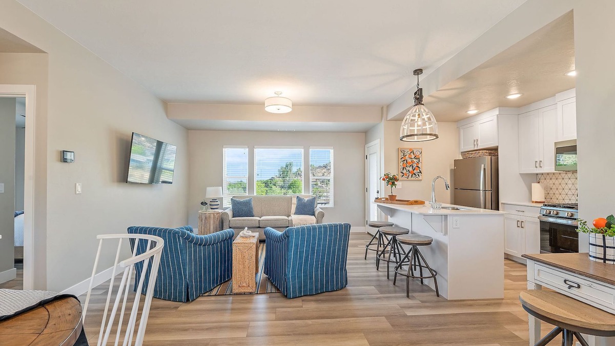 Cedar City Condo | BLACK SHEEP INN Newly Constructed Suffolk #2 of 4 Units