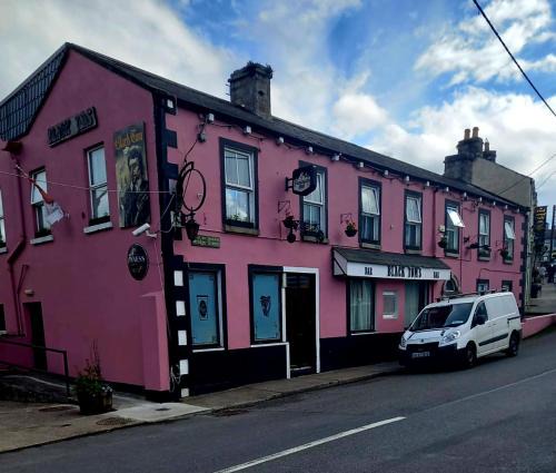 Tinahely Bed & Breakfast | Black Toms Tavern