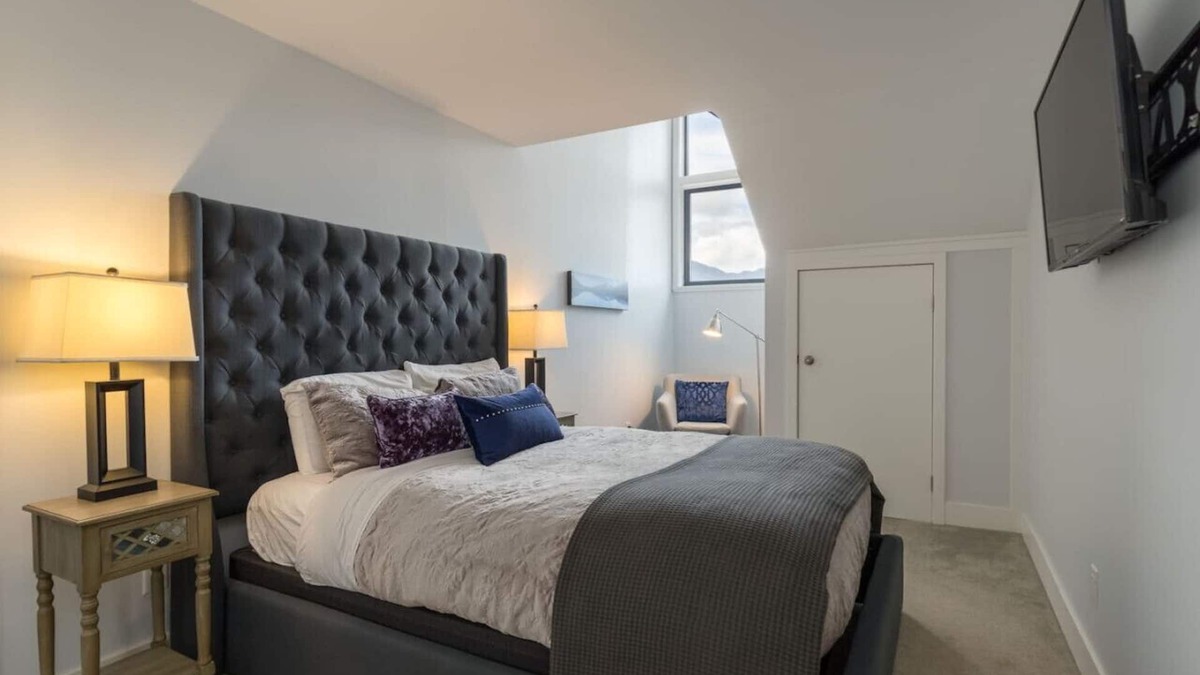 Whistler Village Apartment | Black Tusk | Top Floor + Best Location + Mtn Views