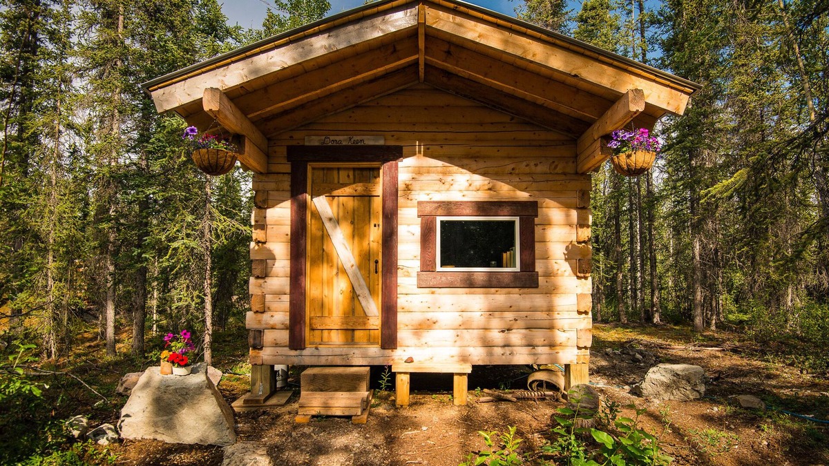 McCarthy Cabin | Blackburn Cabins