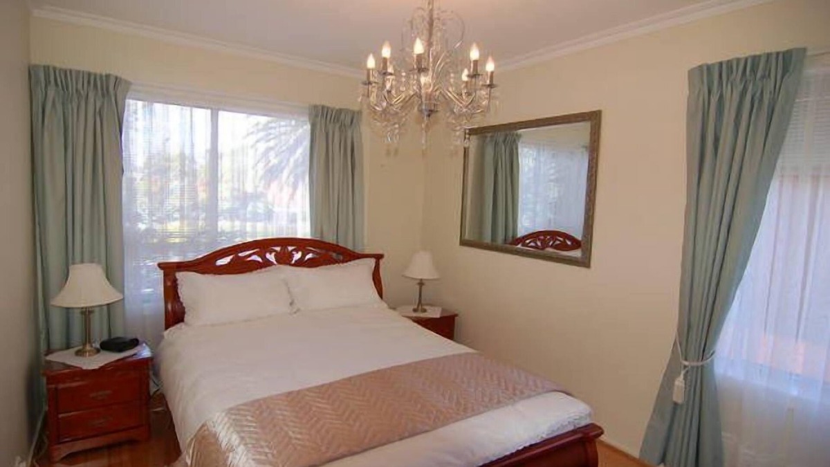 Blackburn Apartment | Blackburn Holiday Apartment 5