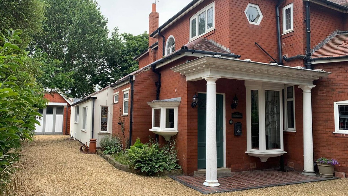 Blackpool House | Blackpool Abode - Southlands