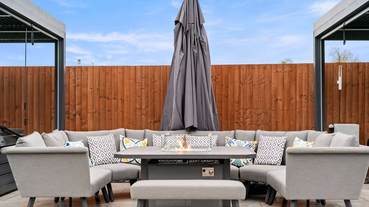 Hoar Cross Cottage | Blacksmith Cottage - Luxury Cottages