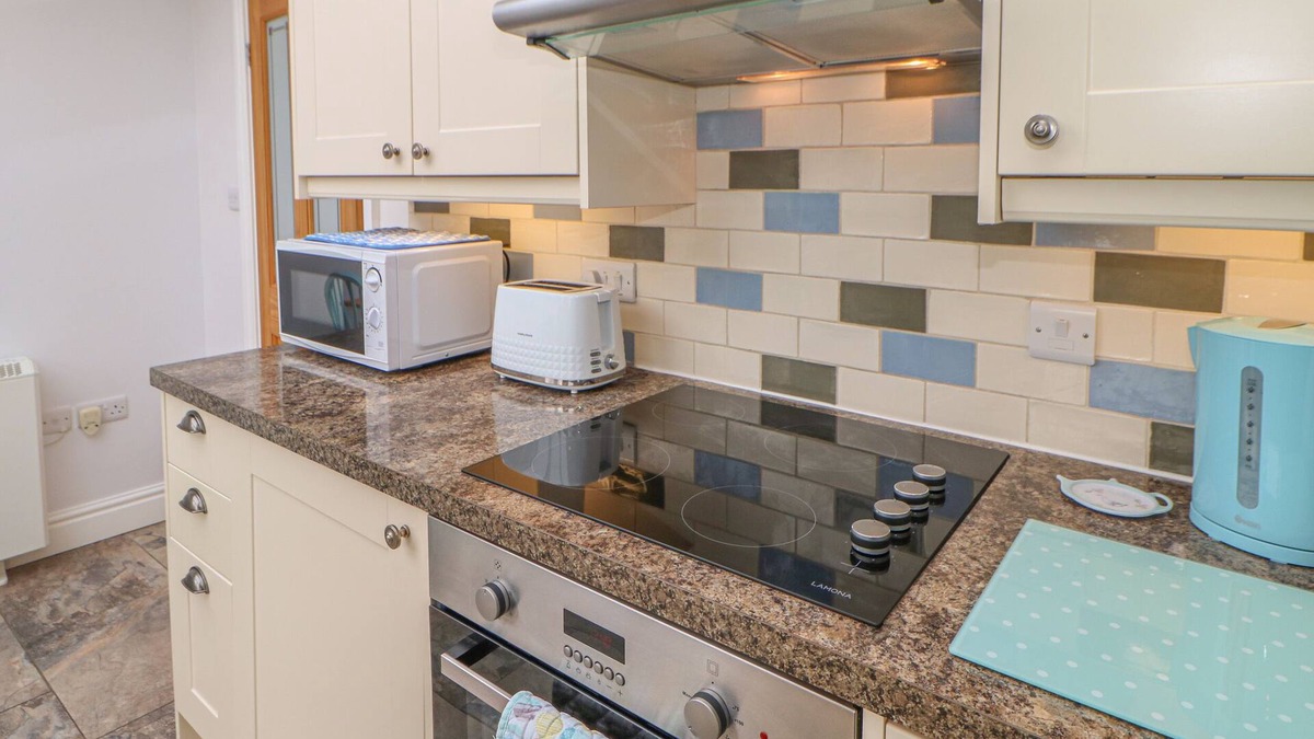 Hudswell Cottage | BLACKSMITH'S COTTAGE, pet friendly, with open fire in Hudswell