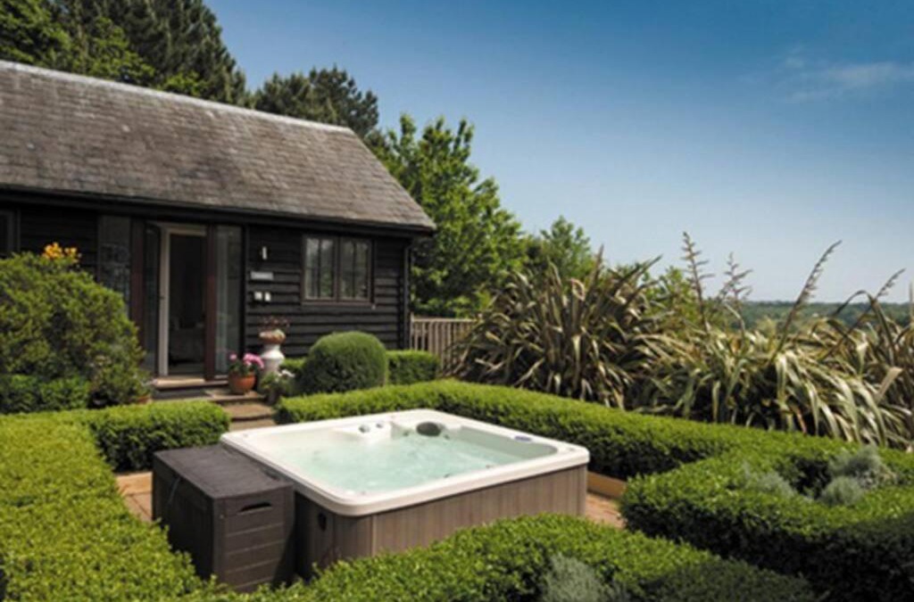 Winchelsea Apartment | Blackthorn is a luxurious, rural retreat for two.
