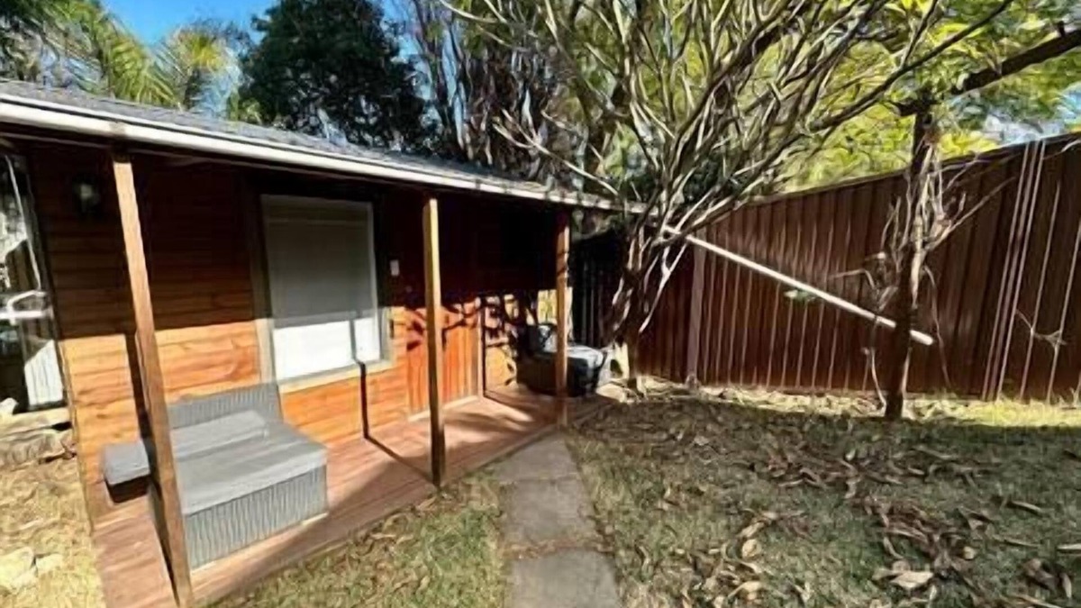 Blacktown House | Blacktown Spa & Garden Escape