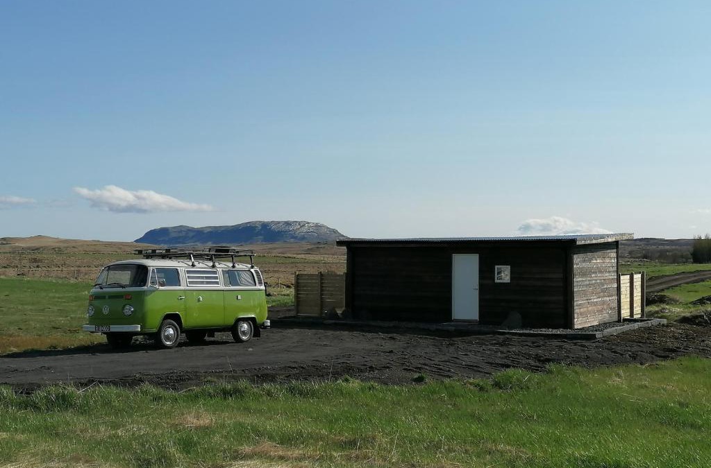 Reykholt House | Blackwood cottage near Geysir
