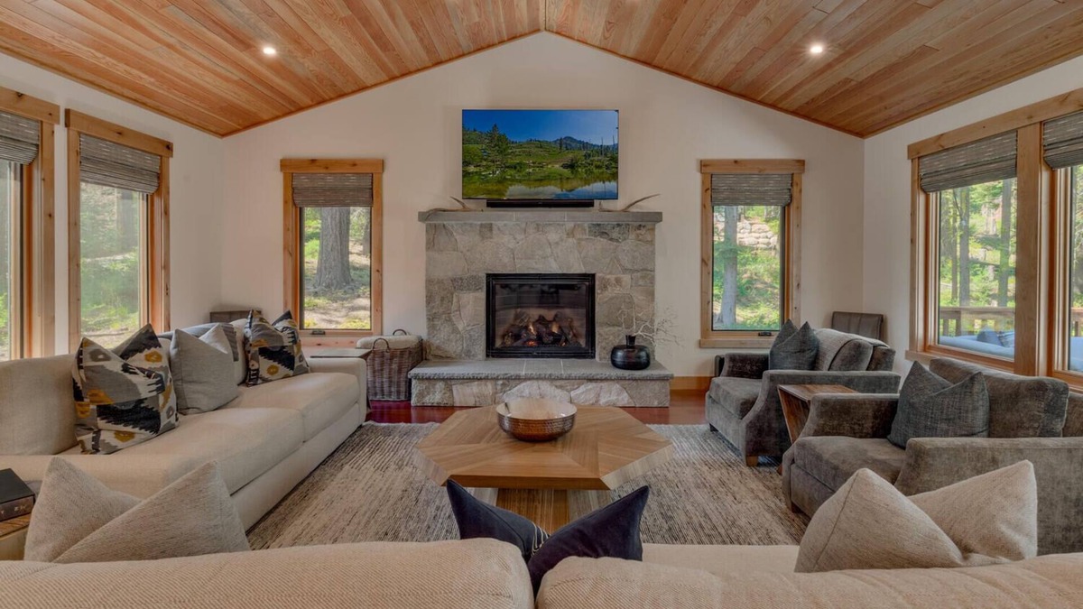 Tahoe Pines House | Blackwood Creek Chalet - TLUXP