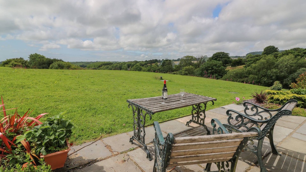 Carmarthen Cottage | Blaenffynnon Bach