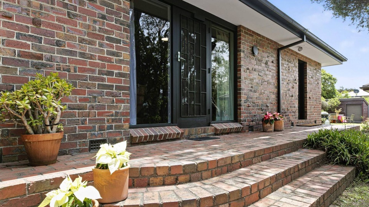 Blairgowrie House | Blairgowrie Beach Bungalow - Pet & Value Stay