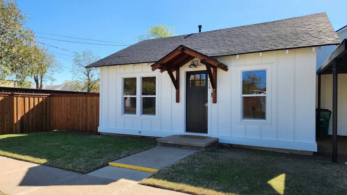 Graham House | Blanche's Bungalow