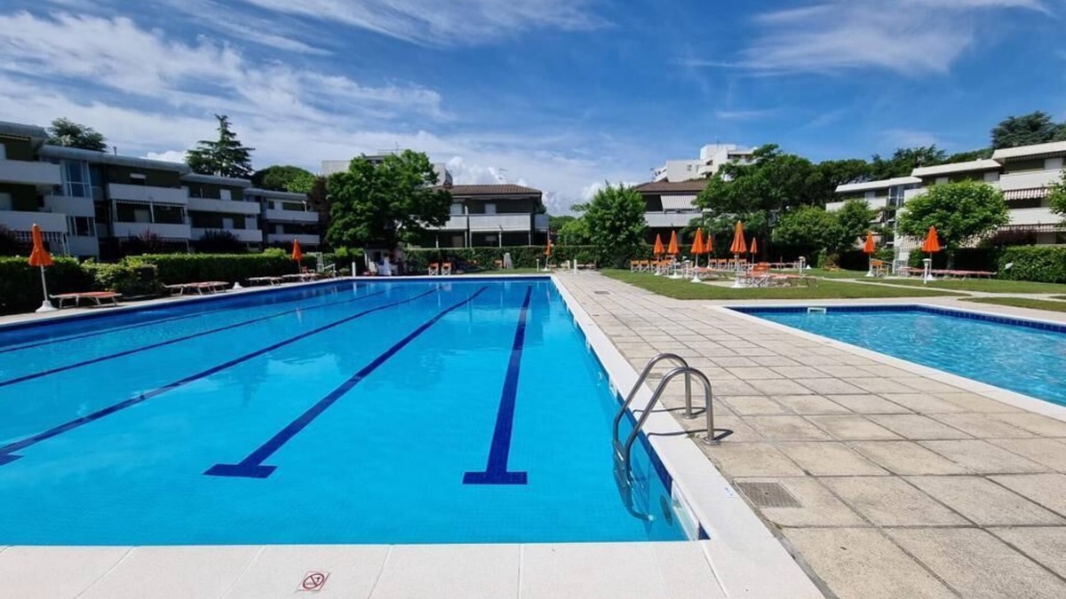 Alba Apartment | BLANCOHOUSE APARTMENT WITH POOL AND GARDEN