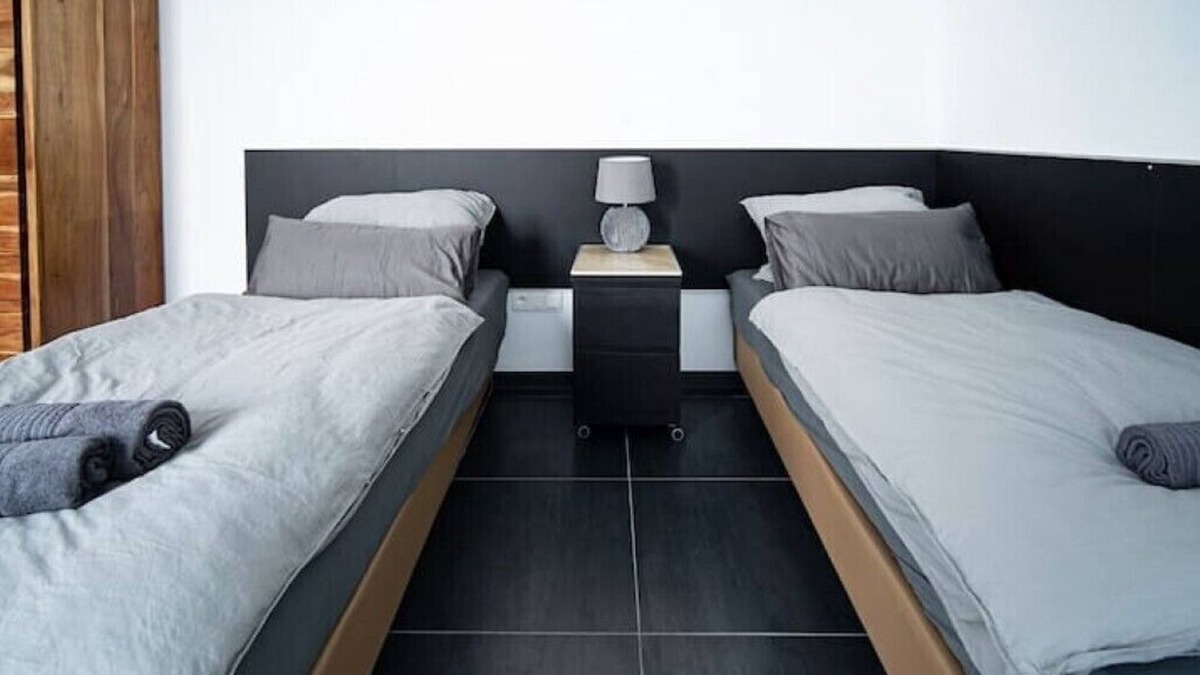 Rhein-Erft-Kreis District Apartment | Blauer Stein Apartments WH6