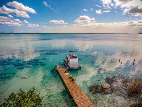 Bacalar Boat Rental | Bleibe- Quédate!