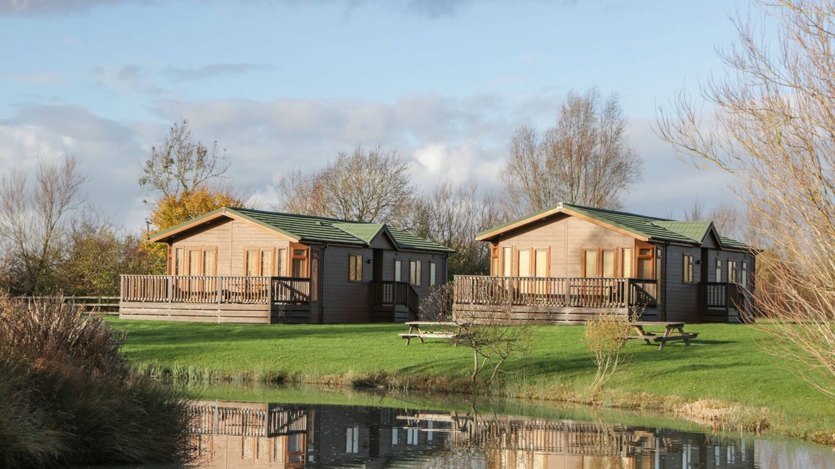 Puxton Cottage | BLENHEIM LODGE, family friendly, luxury holiday cottage in Hewish