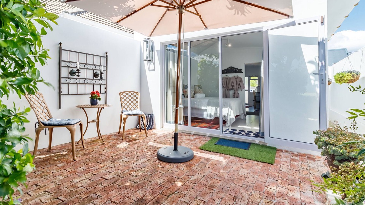Franschhoek Cottage | Bleu Cobalt Cottage